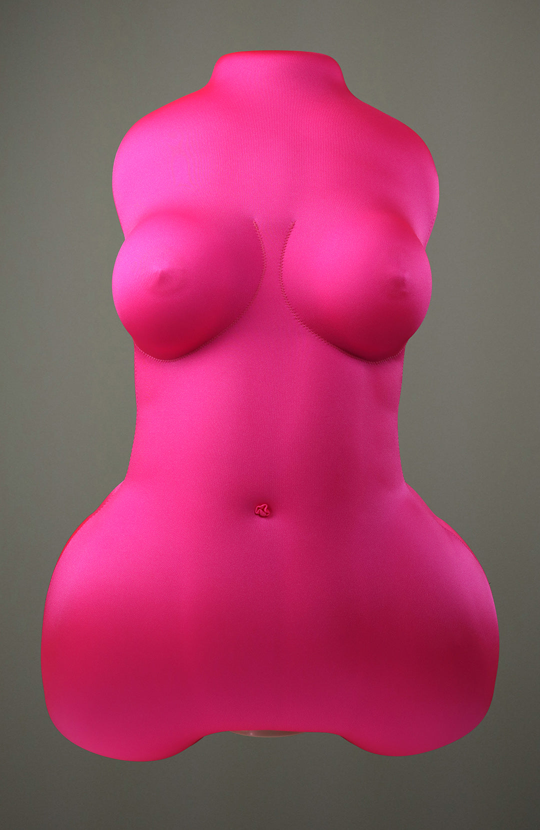  Using a Fleshlight mount can offer several benefits that can enhance the experience of using a Fleshlight, including hands-free use, improved stability, enhanced pleasure, and versatility.